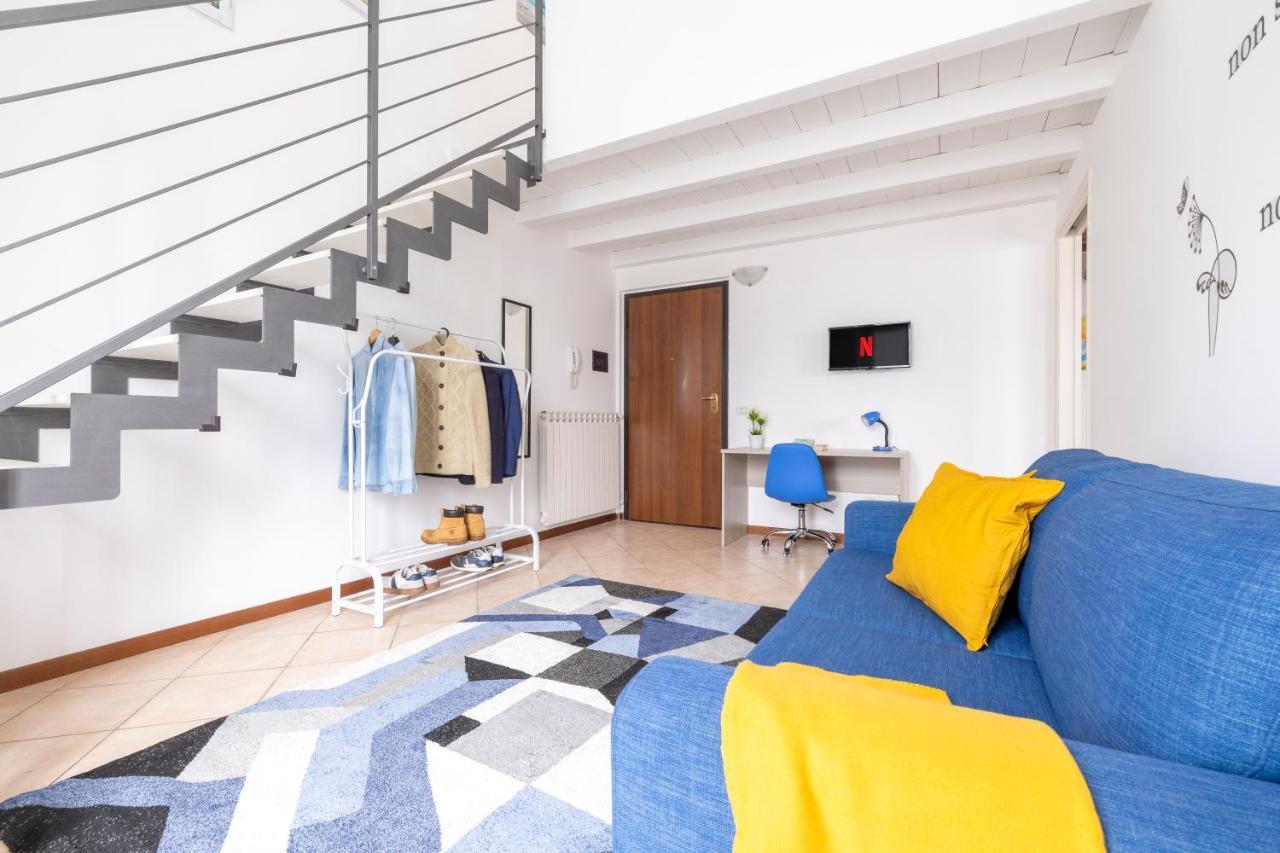 10' Da Malpensa & 1' Dalla Stazione TreniShuttle Apartment Somma Lombardo Exterior photo